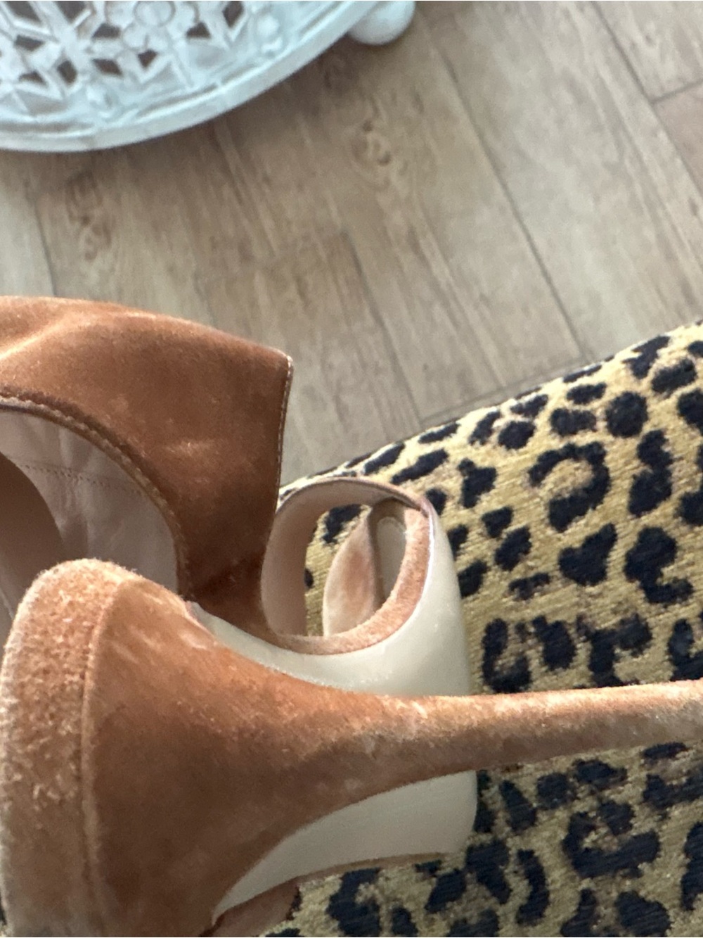 Gianvito Rossi Tan Suede 4 inch Heel Sandals with Zip Accent -6.5 - Picture 6 of 10
